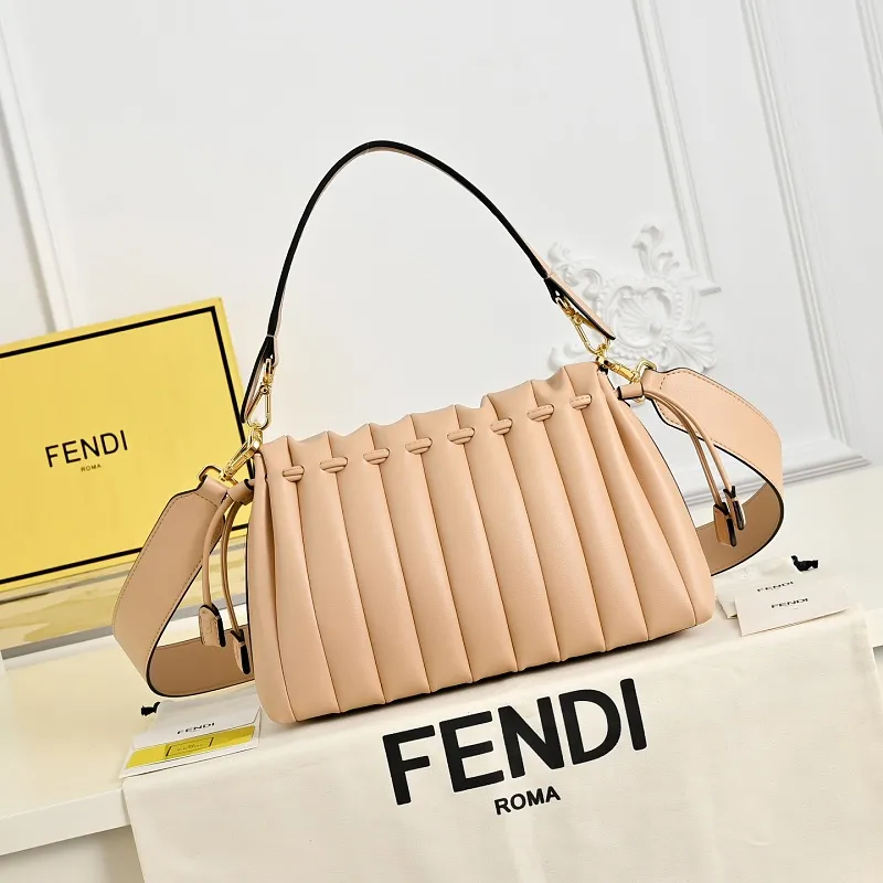 All Categories Fendi Women's Bags (Fendi) Fendi 1108