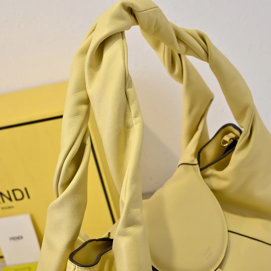All Categories Fendi Women's Bags (Fendi) Fendi 5502