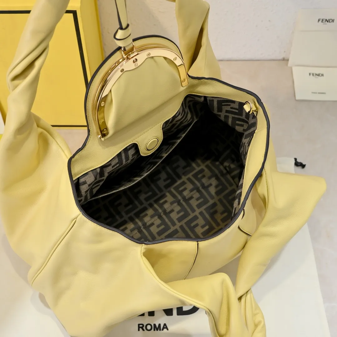 All Categories Fendi Women's Bags (Fendi) Fendi 5502