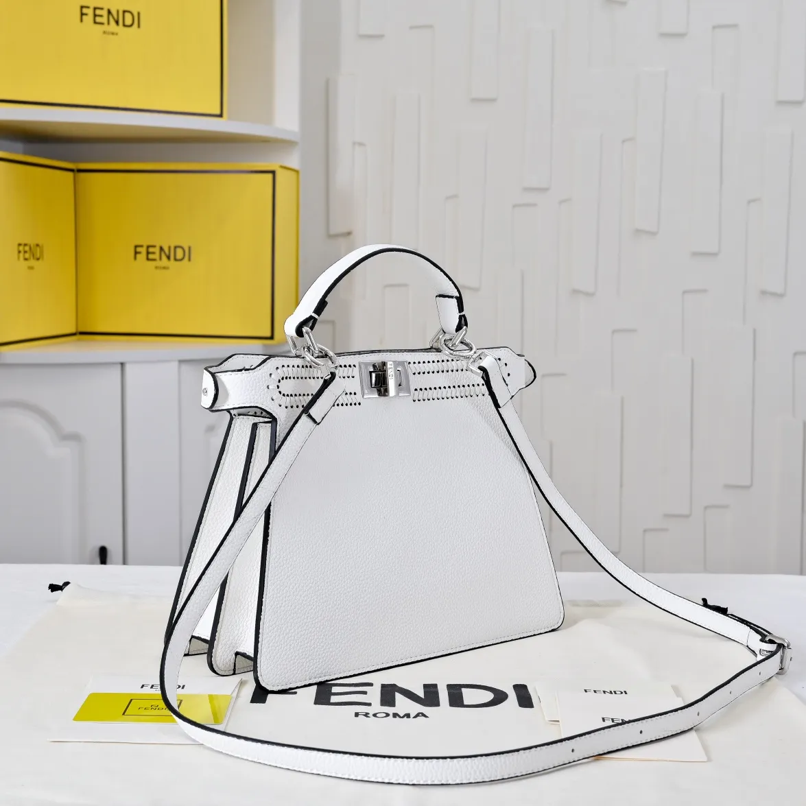 All Categories Fendi Women's Bags (Fendi) Fendi 3372