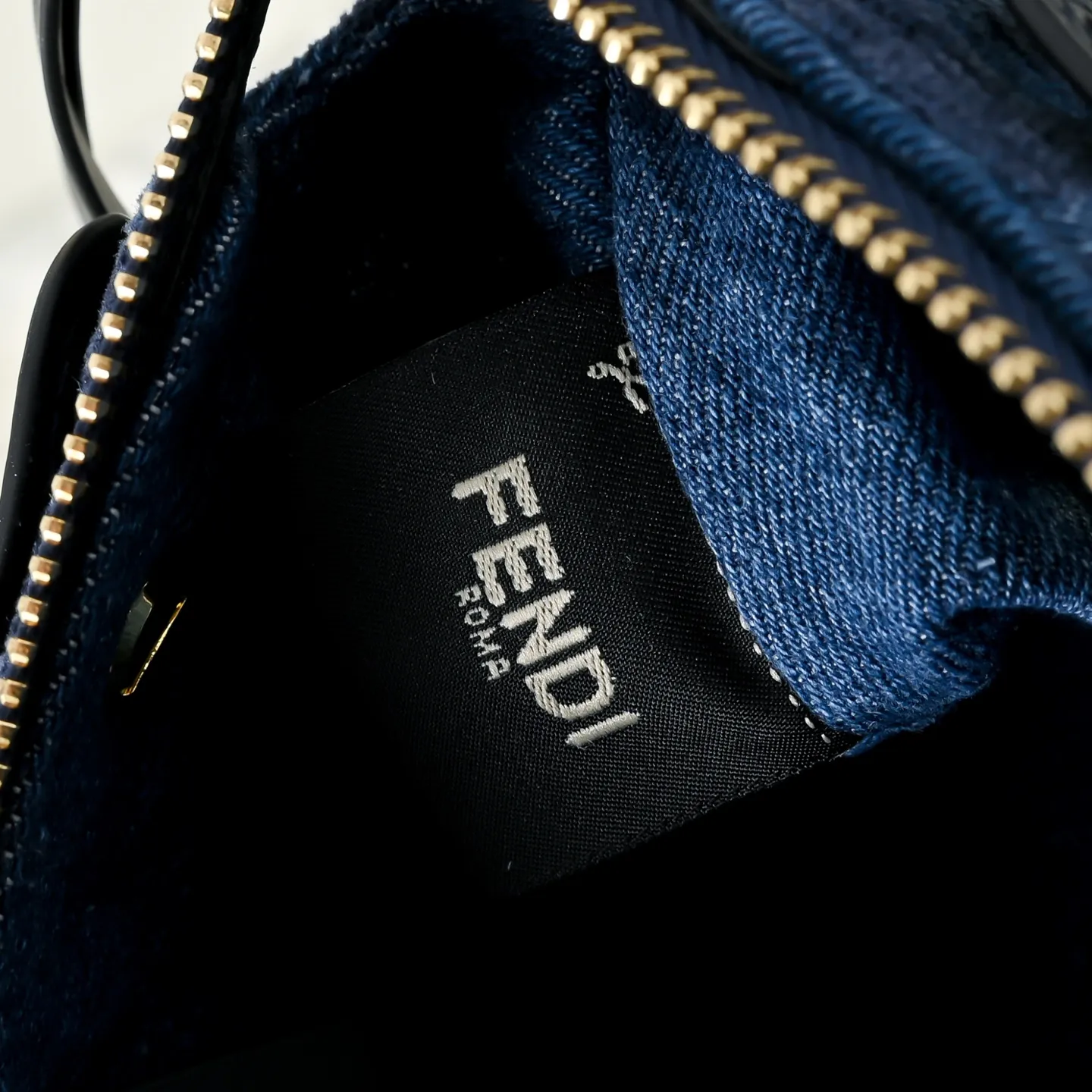 All Categories Fendi Women's Bags (Fendi) Fendi 1105