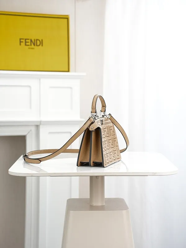 All Categories Fendi Women's Bags (Fendi) Fendi 33208