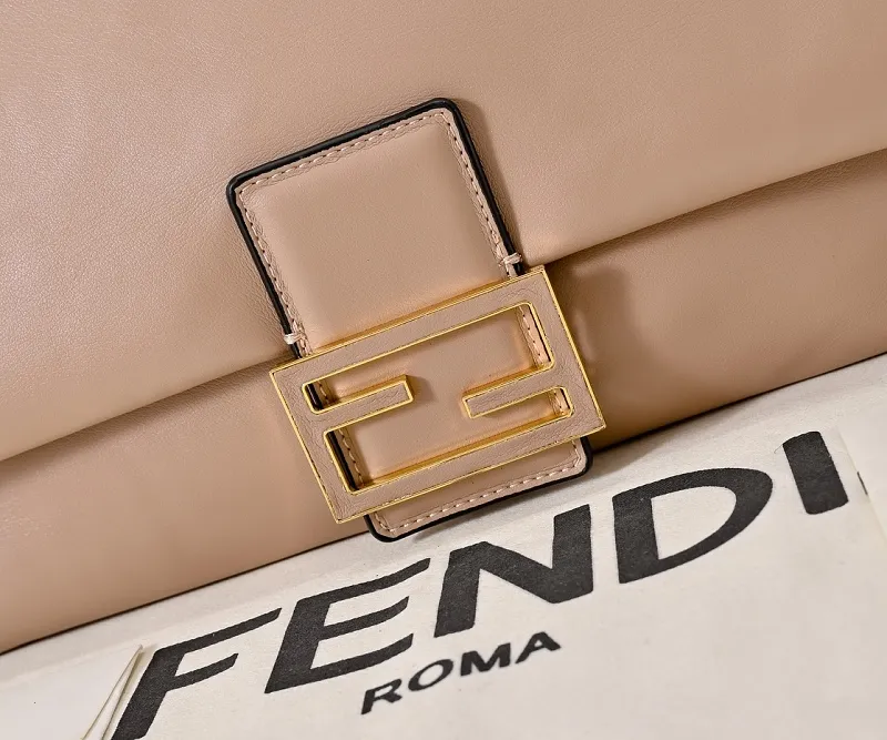 All Categories Fendi Women's Bags (Fendi) Fendi 7715