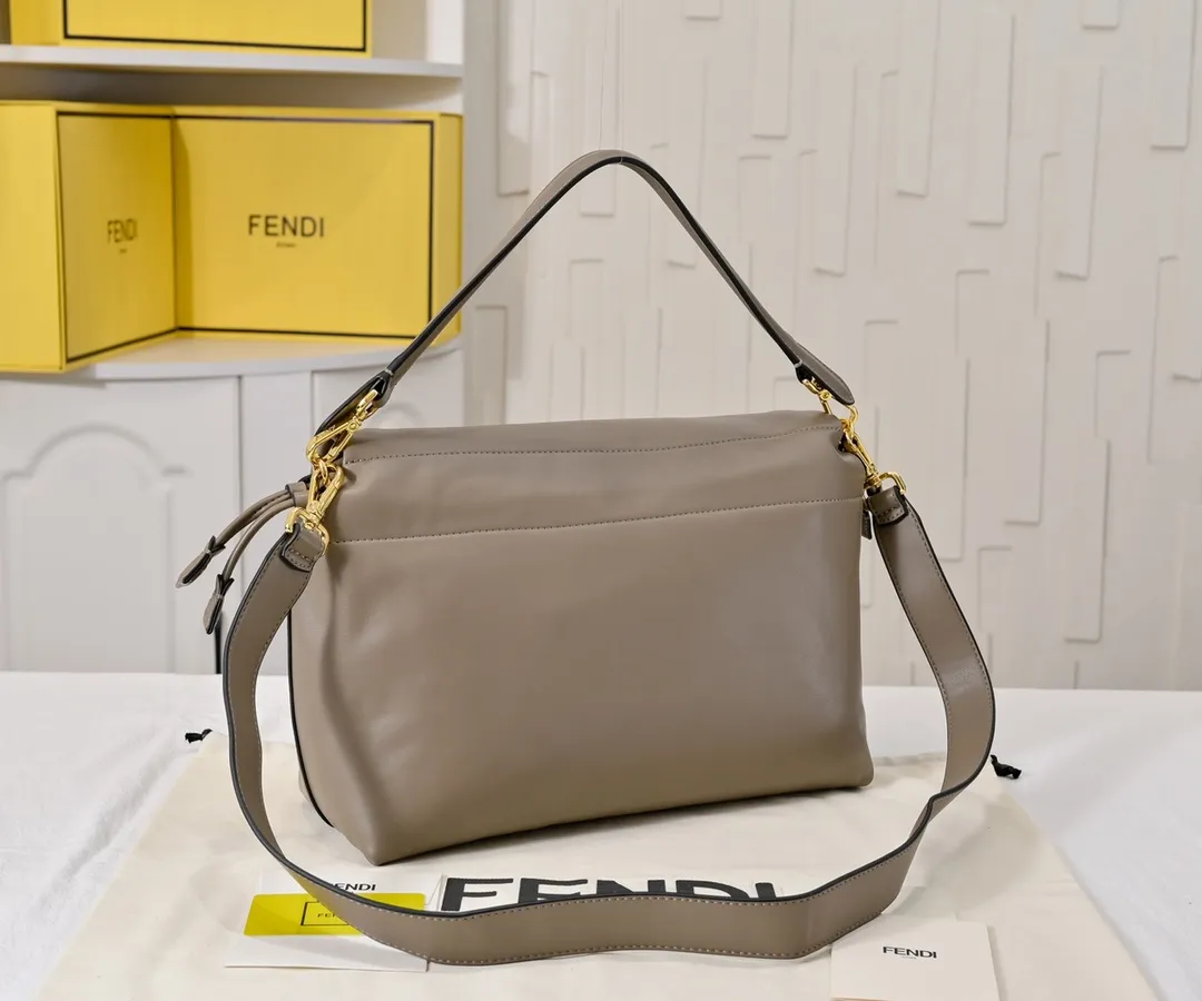 All Categories Fendi Women's Bags (Fendi) Fendi 7715
