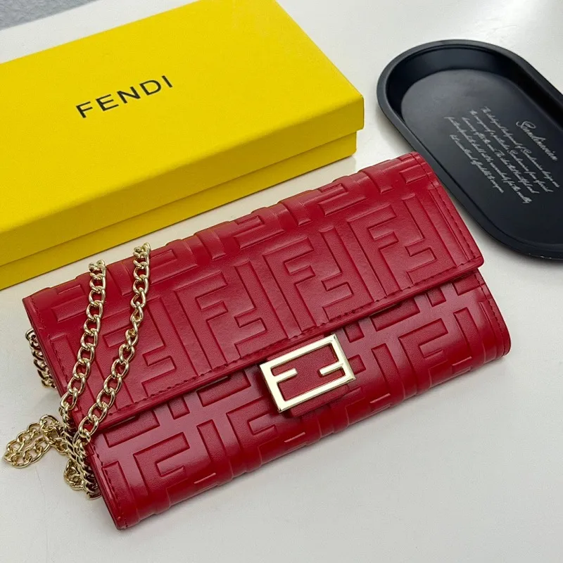 All categories Official website "Brand Women's Bags" Women's Bags 💙 FENDI 2025 new FENDI crossbody bag