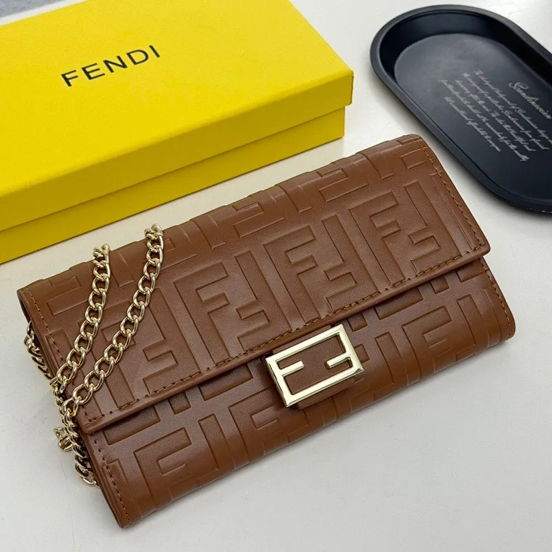 All categories Official website "Brand Women's Bags" Women's Bags 💙 FENDI 2025 new FENDI crossbody bag