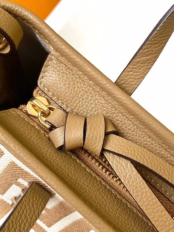 All Categories Fendi Women's Bags (Fendi) Fendi S096