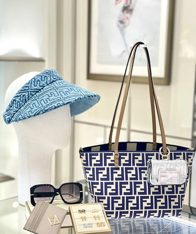 All Categories Fendi Women's Bags (Fendi) Fendi S096