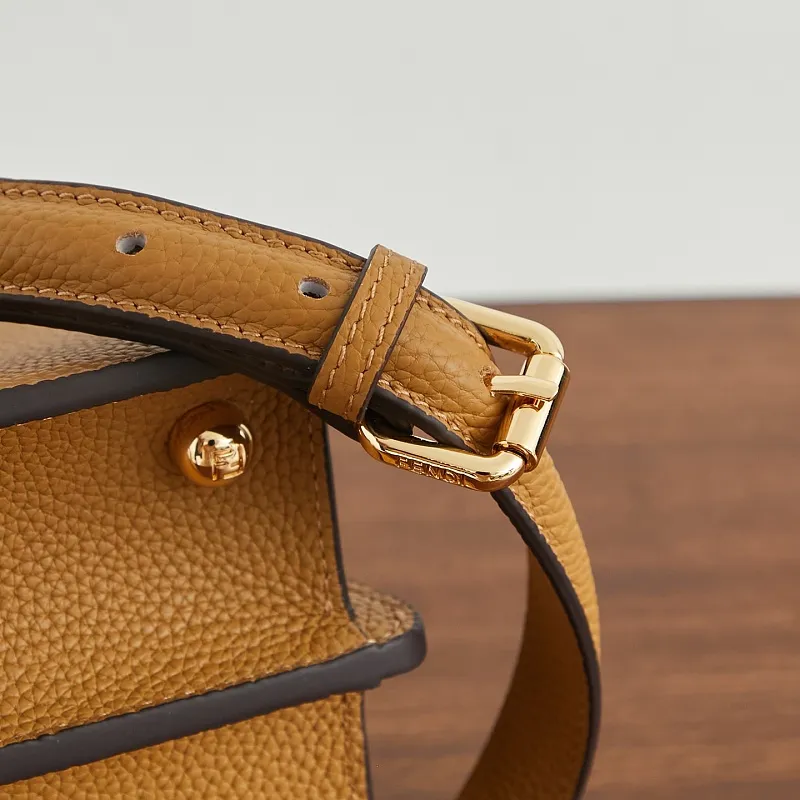 All Categories Fendi Women's Bags (Fendi) Fendi 2711
