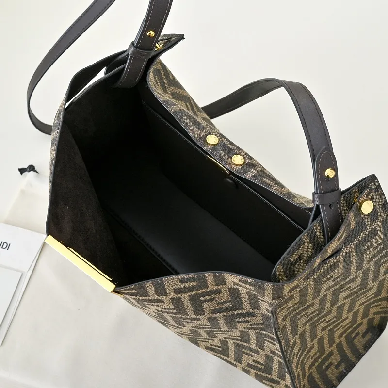 All Categories Fendi Women's Bags (Fendi) Fendi 11-01