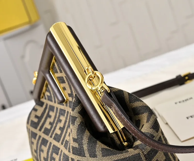 All Categories Fendi Women's Bags (Fendi) Fendi 80016