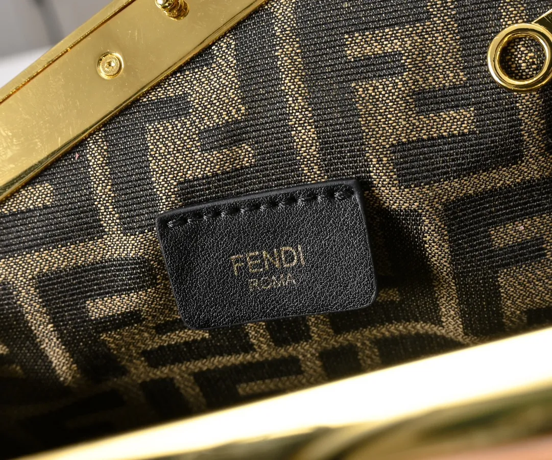 All Categories Fendi Women's Bags (Fendi) Fendi 80016
