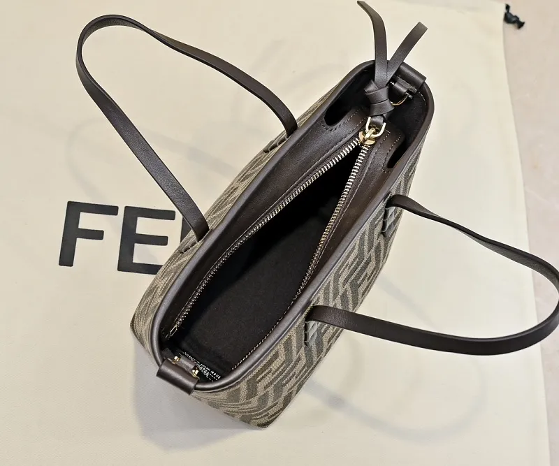 All Categories Fendi Women's Bags (Fendi) Fendi 2319
