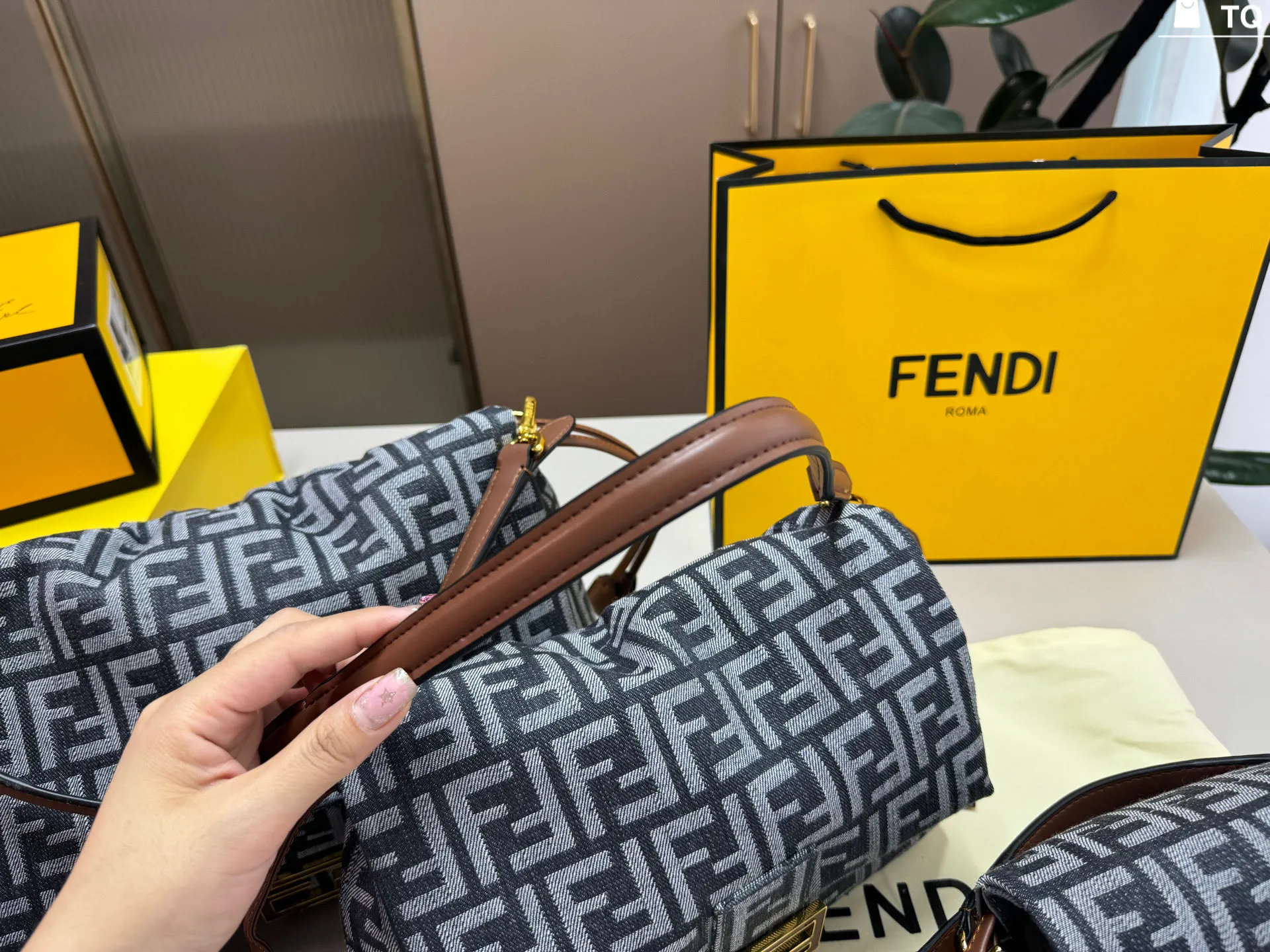 All Categories Official Website "Brand Women's Bags" Women's Bags 💙 FENDI 2026 New Fendi Crossbody Bag