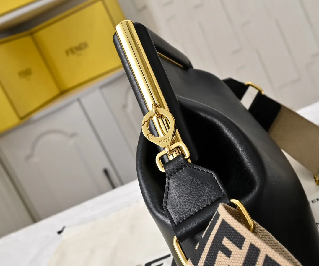 All Categories Fendi Women's Bags (Fendi) Fendi 80017