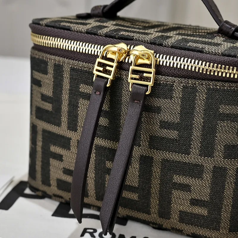All Categories Fendi Women's Bags (Fendi) Fendi 33201