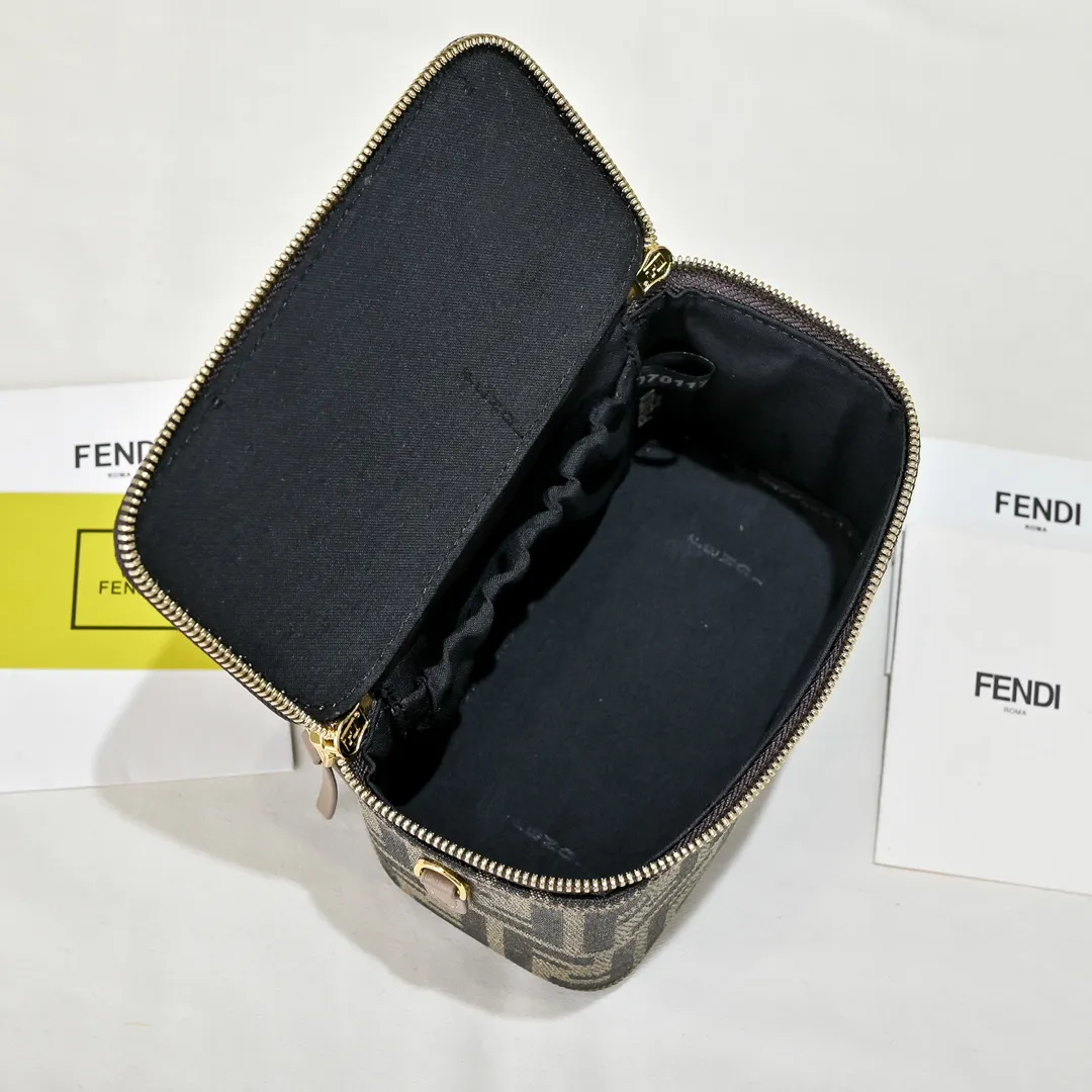 All Categories Fendi Women's Bags (Fendi) Fendi 33201