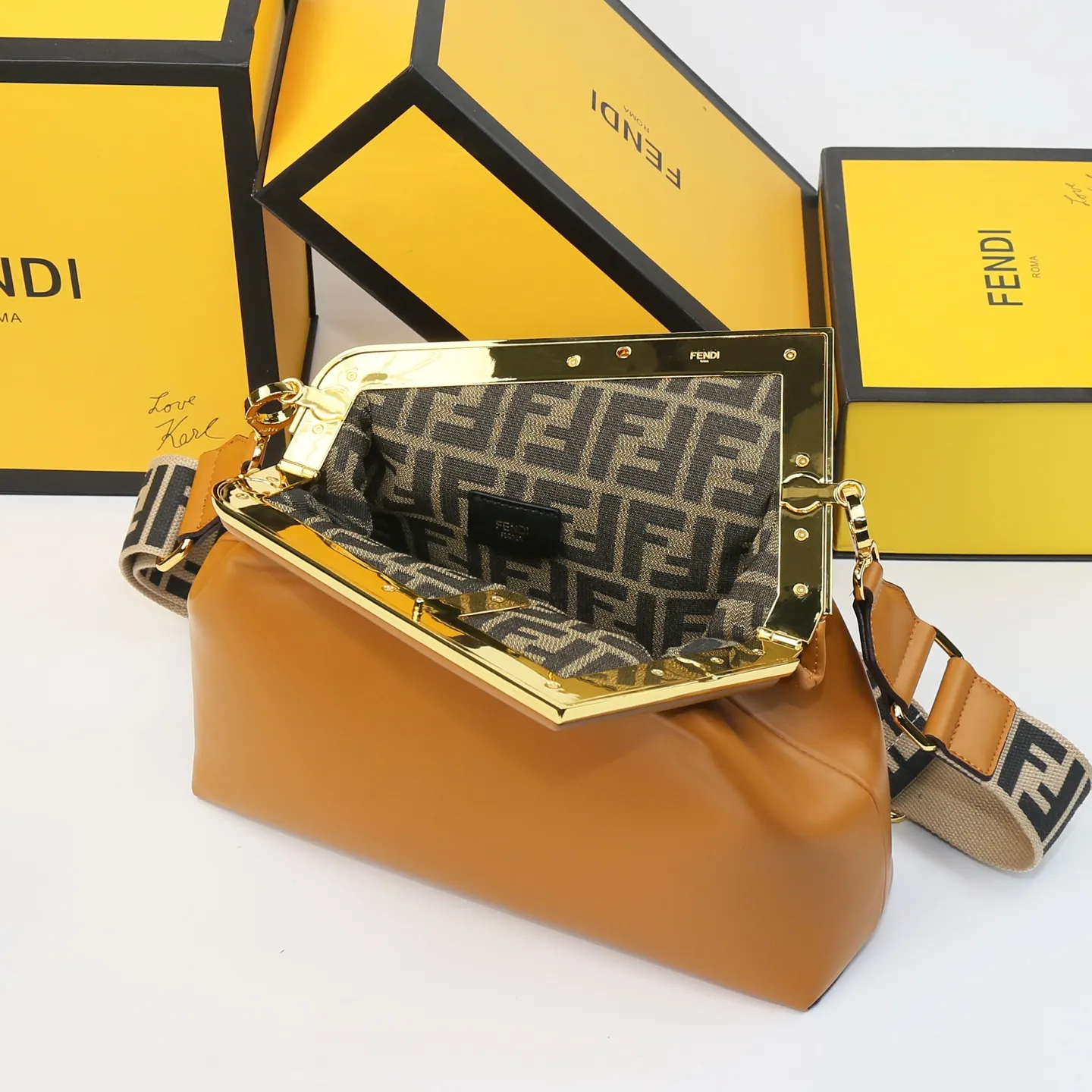 All Categories Fendi Women's Bags (Fendi) Fendi 3232