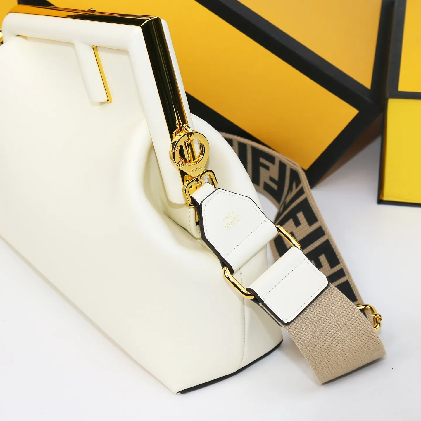 All Categories Fendi Women's Bags (Fendi) Fendi 3232