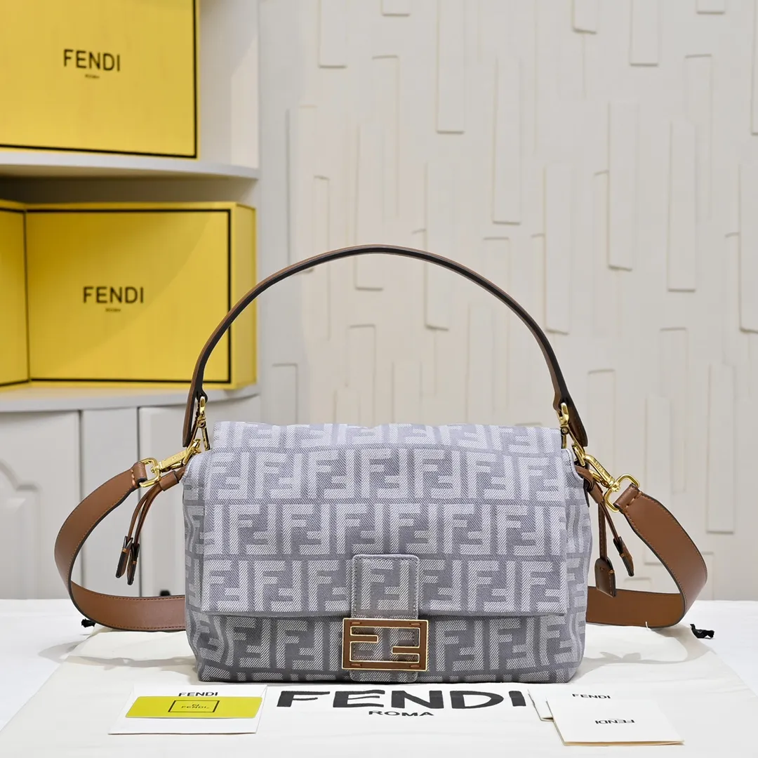 All Categories Fendi Women's Bags (Fendi) Fendi 7716
