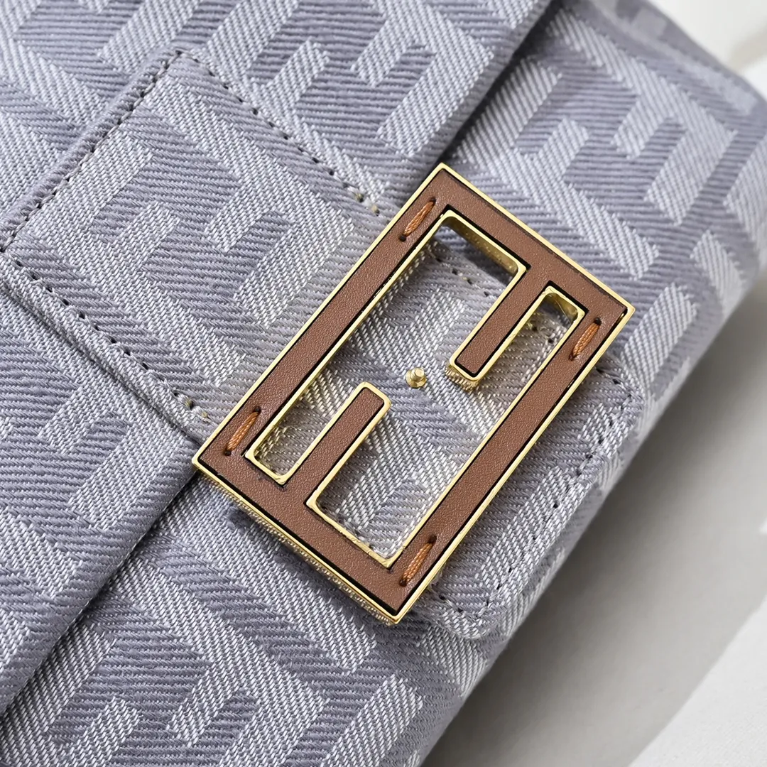 All Categories Fendi Women's Bags (Fendi) Fendi 7716