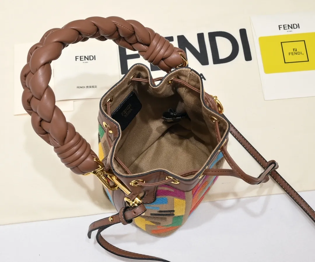 All Categories Official Website "Brand Women's Bags" Women's Bags 💙 FENDI 2025 New Fendi Bucket Bag