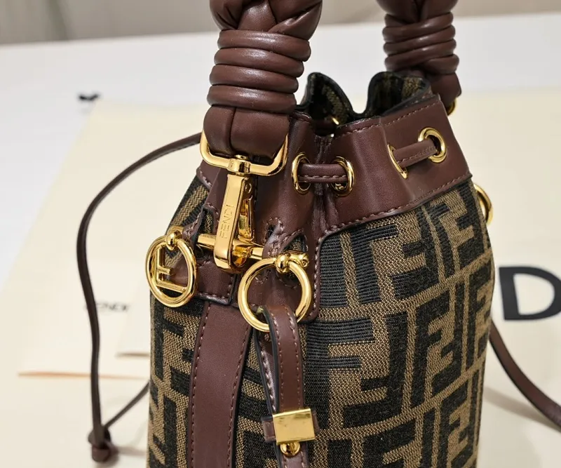 All Categories Official Website "Brand Women's Bags" Women's Bags 💙 FENDI 2025 New Fendi Bucket Bag
