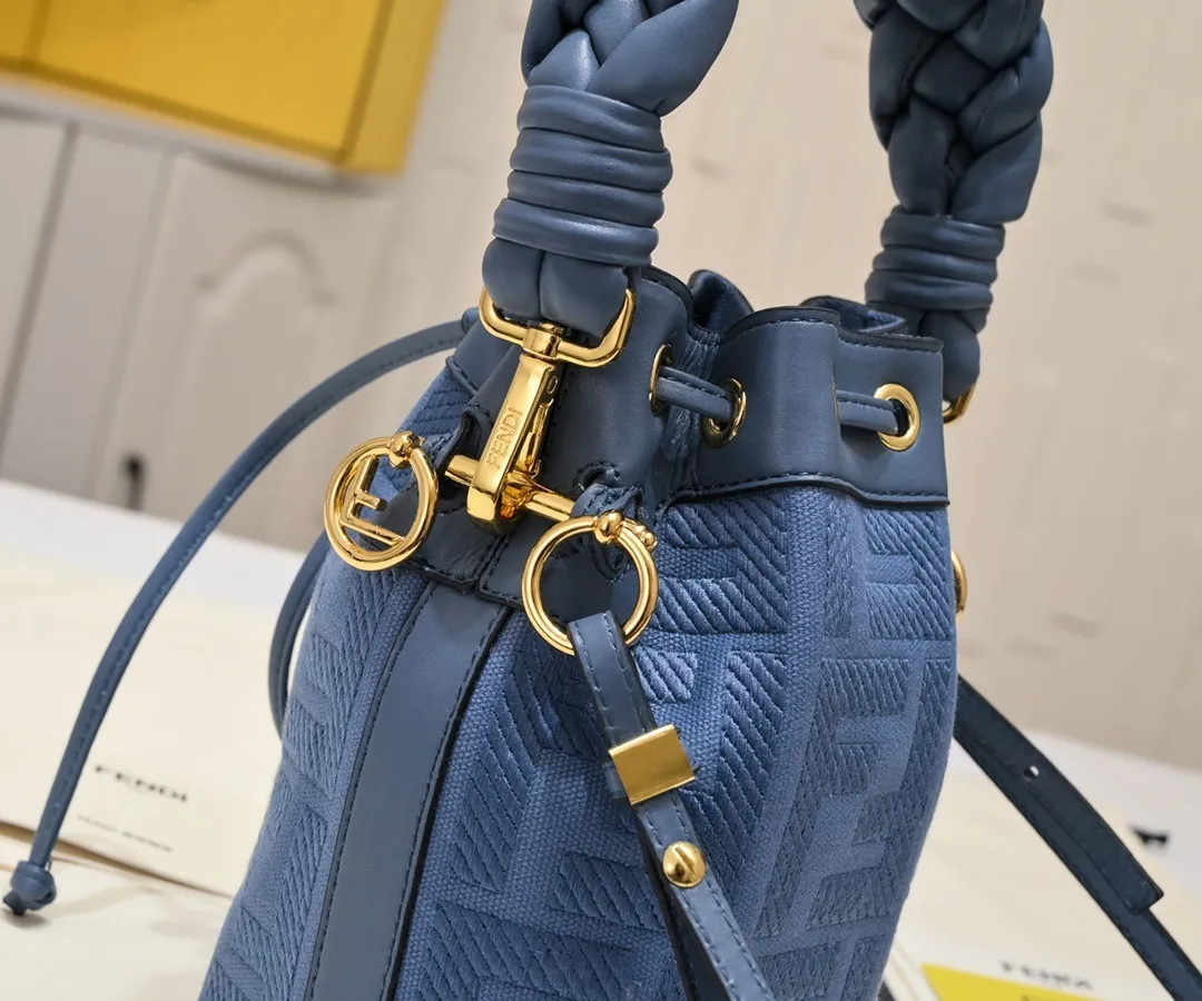 All Categories Official Website "Brand Women's Bags" Women's Bags 💙 FENDI 2025 New Fendi Bucket Bag