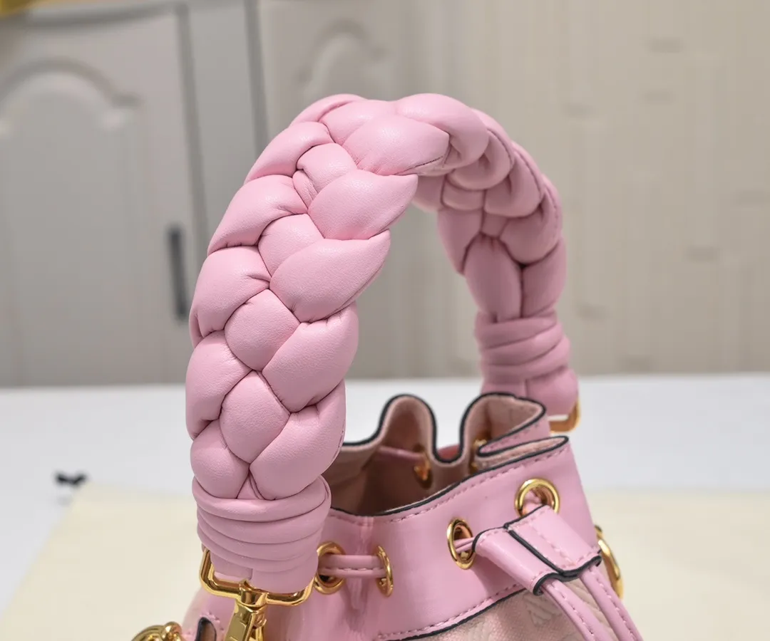 All Categories Official Website "Brand Women's Bags" Women's Bags 💙 FENDI 2025 New Fendi Bucket Bag