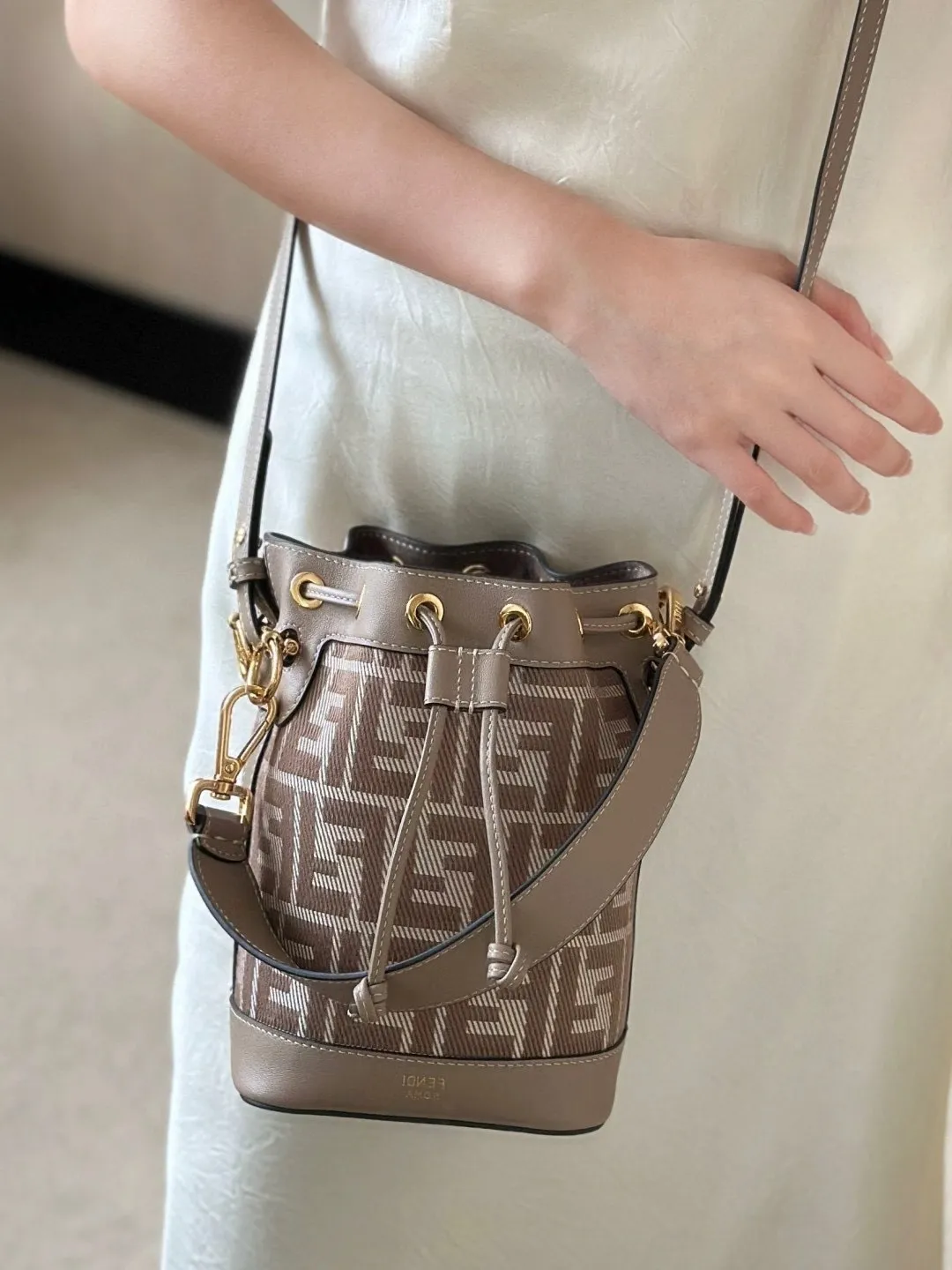 All Categories Fendi Women's Bags (Fendi) Fendi 4405