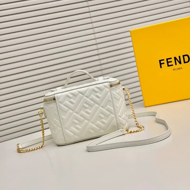 All Categories Fendi Women's Bags (Fendi) Fendi F8025
