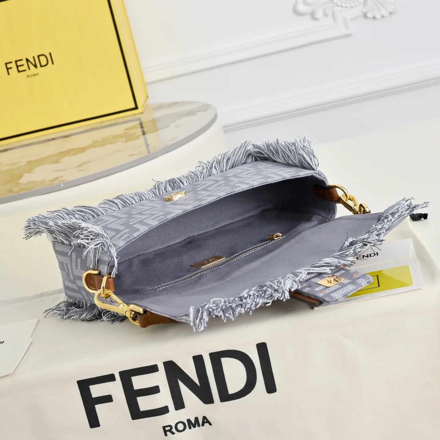 All Categories Fendi Women's Bags (Fendi) Fendi 7755 Medium