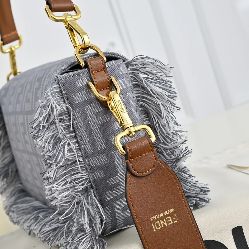 All Categories Fendi Women's Bags (Fendi) Fendi 7755 Medium