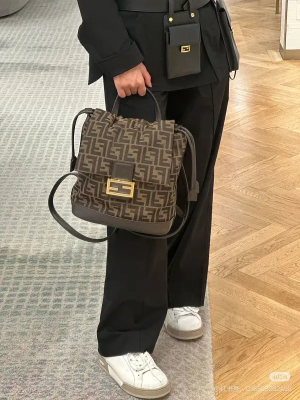 All Categories Fendi Women's Bags (Fendi) Fendi 33211