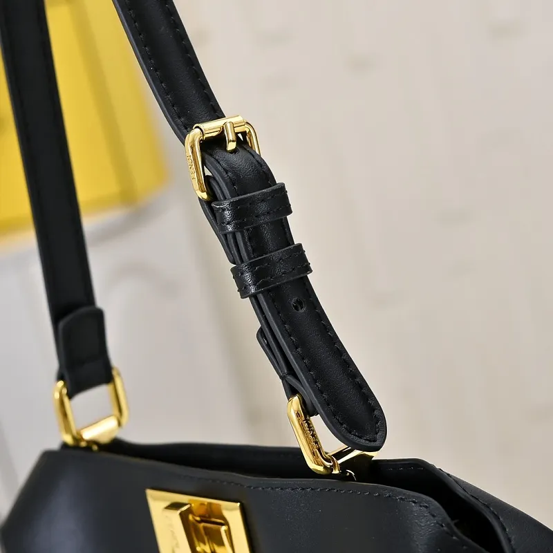 All Categories Fendi Women's Bags (Fendi) Fendi 8803