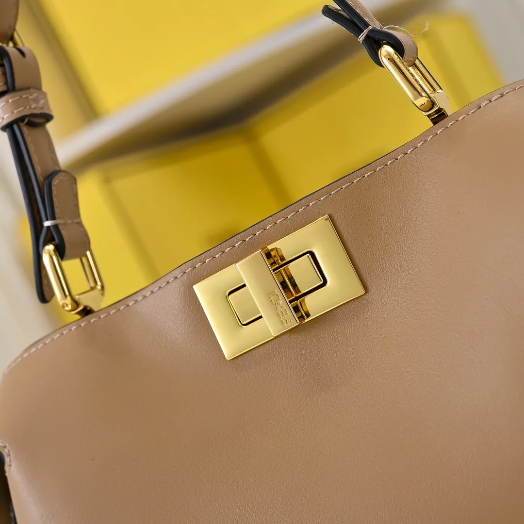 All Categories Fendi Women's Bags (Fendi) Fendi 8803