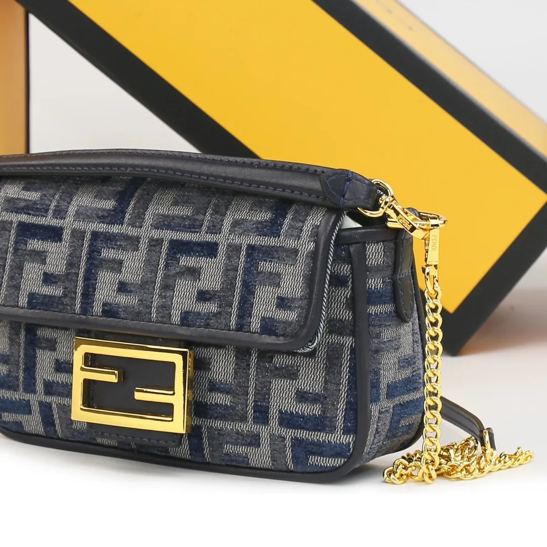 All Categories Official Website "Brand Women's Bags" Women's Bags 💙 FENDI 2025 New Fendi Crossbody Bag