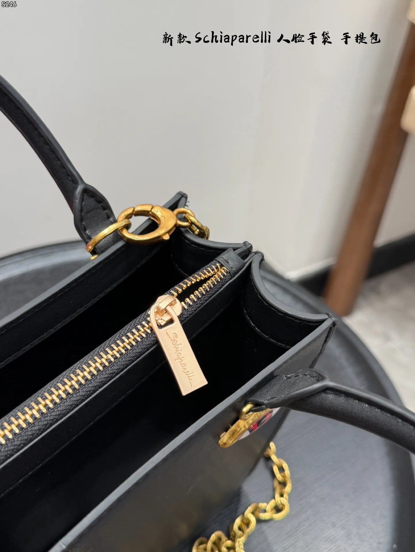 All Categories Official Website "Brand Women's Bags" Women's Bags 💙 FENDI 2026 New Fendi Crossbody Bag