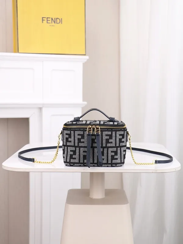 All Categories Fendi Women's Bags (Fendi) Fendi 168