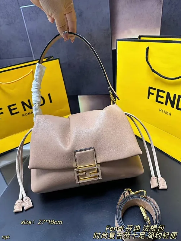 All Categories Official Website "Brand Women's Bags" Women's Bags 💙 FENDI 2025 New Fendi Crossbody Bag