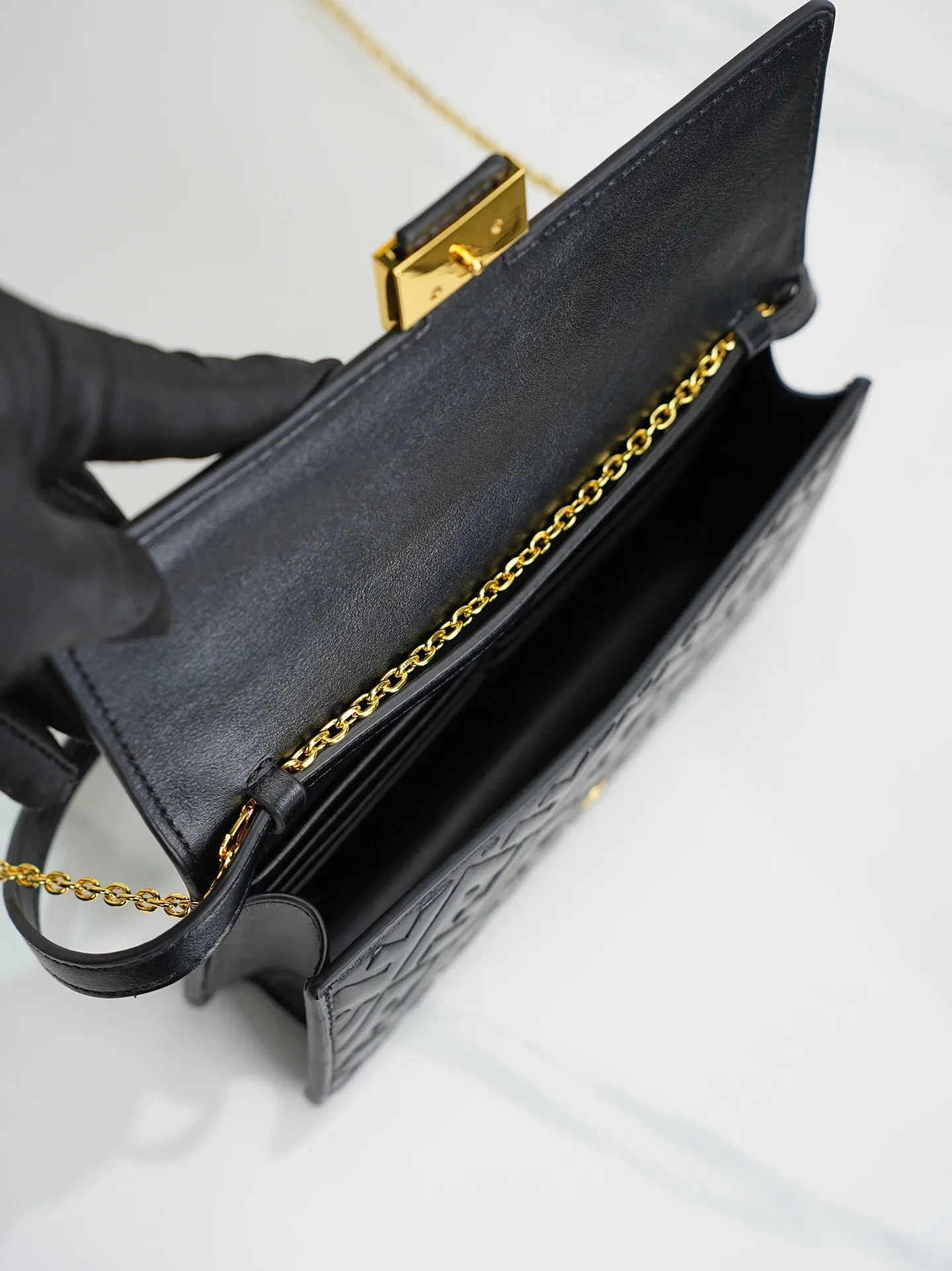 All Categories Fendi Women's Bags (Fendi) Fendi 6611