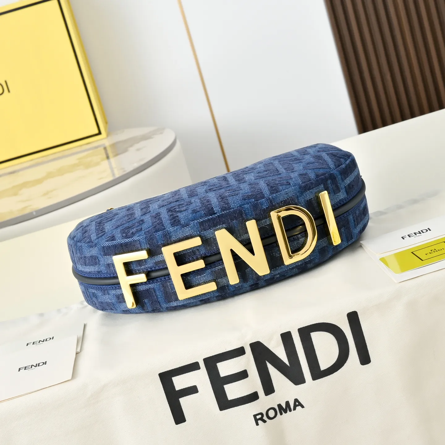 All Categories Fendi Women's Bags (Fendi) Fendi .1102 Medium