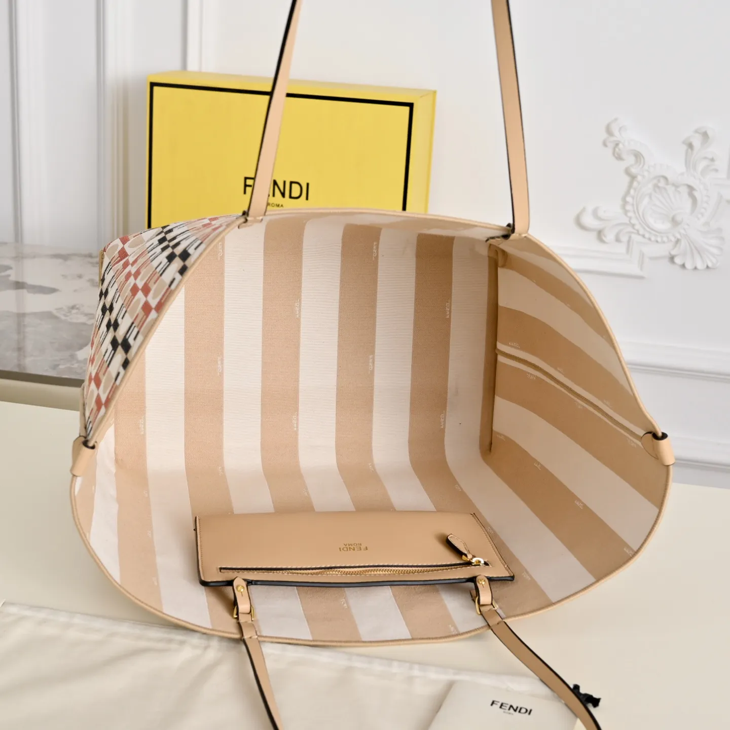 All Categories Fendi Women's Bags (Fendi) Fendi 1112
