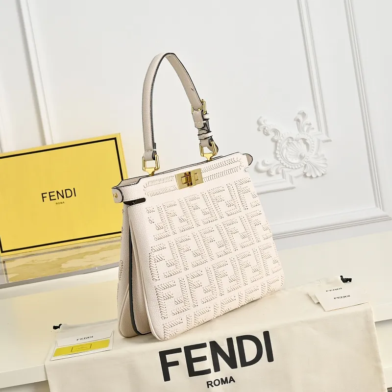All Categories Fendi Women's Bags (Fendi) Fendi 3322