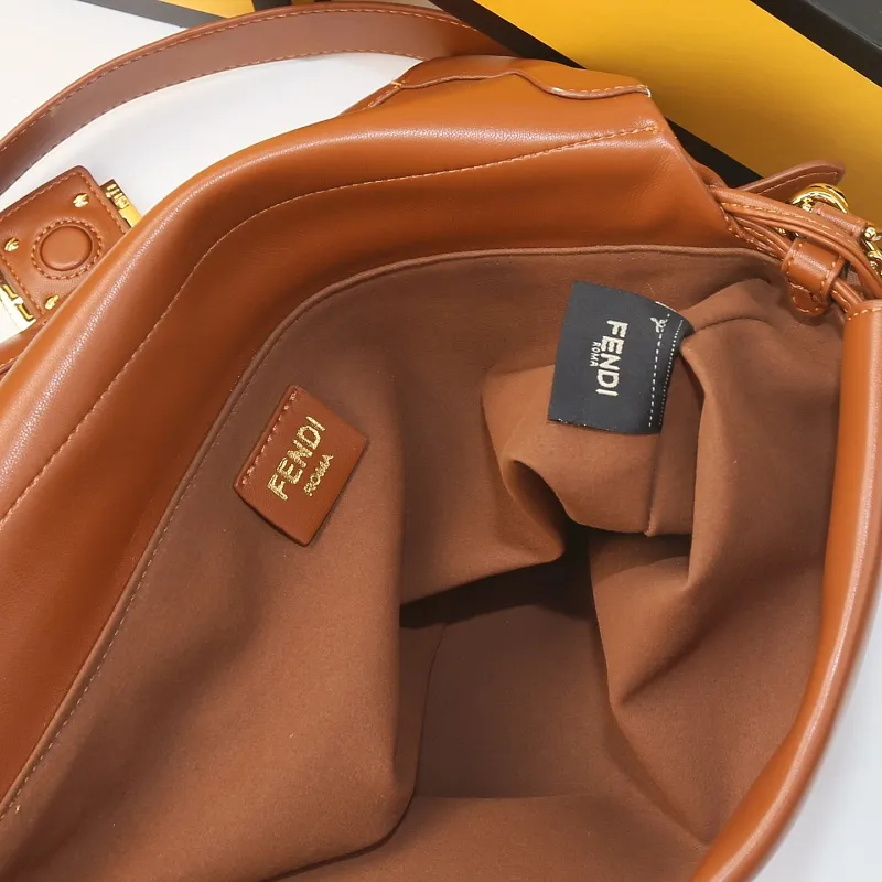 All Categories Fendi Women's Bags (Fendi) Fendi 1222