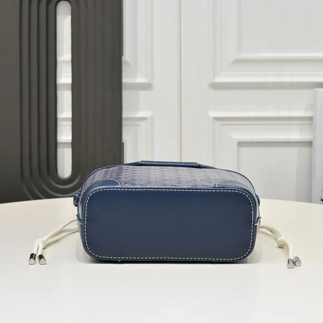 All Categories Official Website "Brand Women's Bags" Women's Bags 💙GOYARD 2026 New Goyard Crossbody Bag