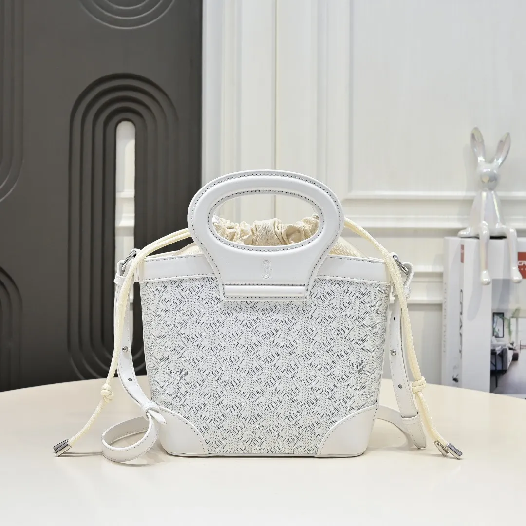 All Categories Official Website "Brand Women's Bags" Women's Bags 💙GOYARD 2026 New Goyard Crossbody Bag