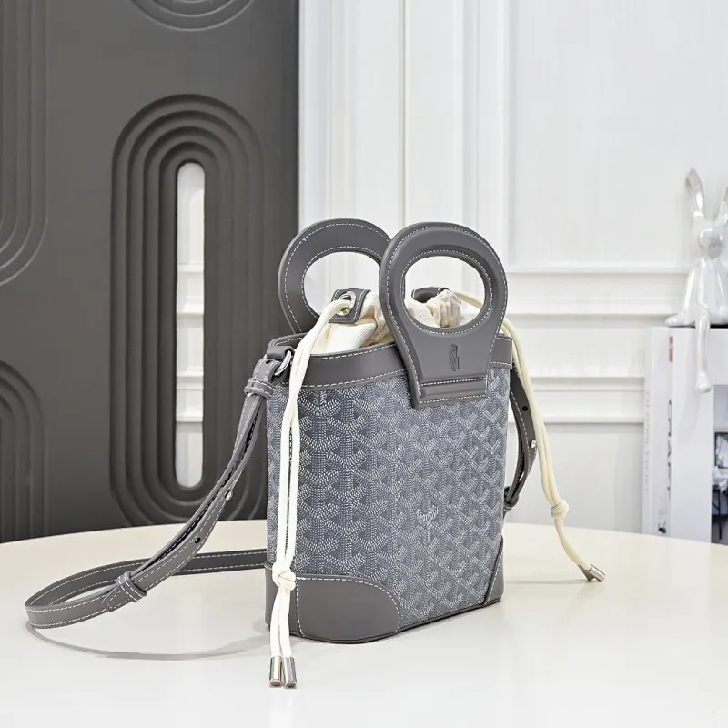 All Categories Official Website "Brand Women's Bags" Women's Bags 💙GOYARD 2026 New Goyard Crossbody Bag