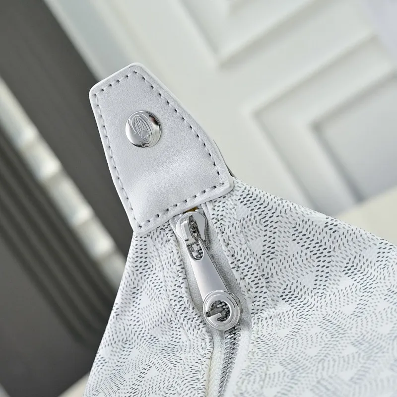All Categories Official Website "Brand Women's Bags" Women's Bags 💙GOYARD 2026 New Goyard Crossbody Bag