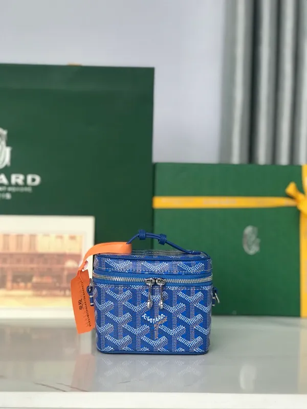 All Categories Official Website "Brand Women's Bags" Women's Bags 💙GOYARD 2025 New GOYARD Cosmetic Bag